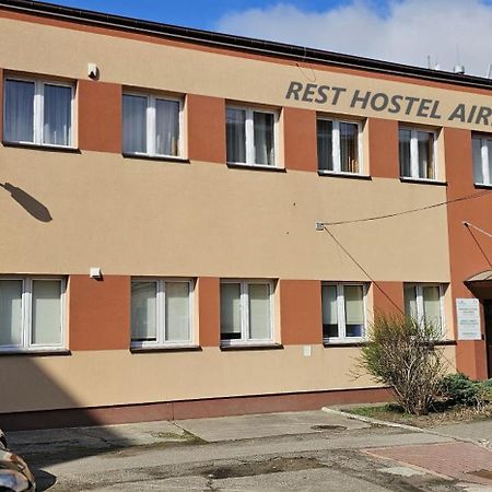 Rest Hostel Airport Modlin Nowy Dwór Mazowiecki Zewnętrze zdjęcie