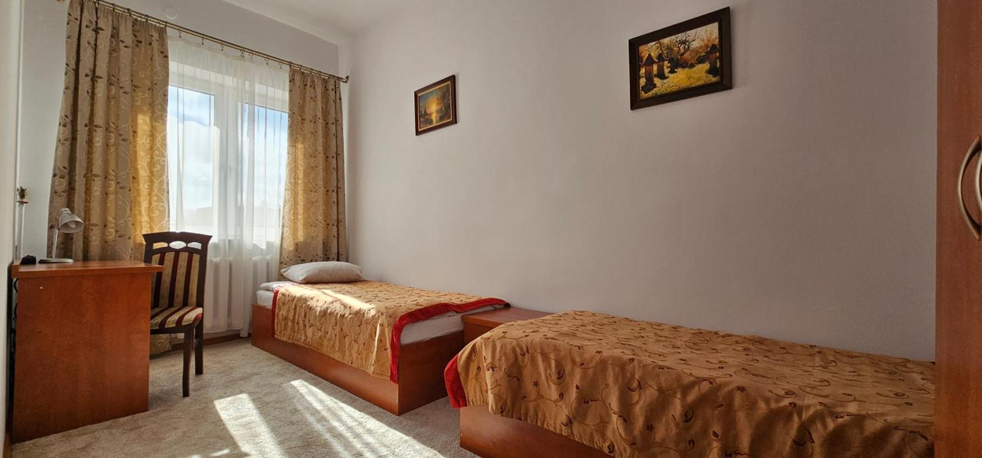 Rest Hostel Airport Modlin Nowy Dwór Mazowiecki Zewnętrze zdjęcie