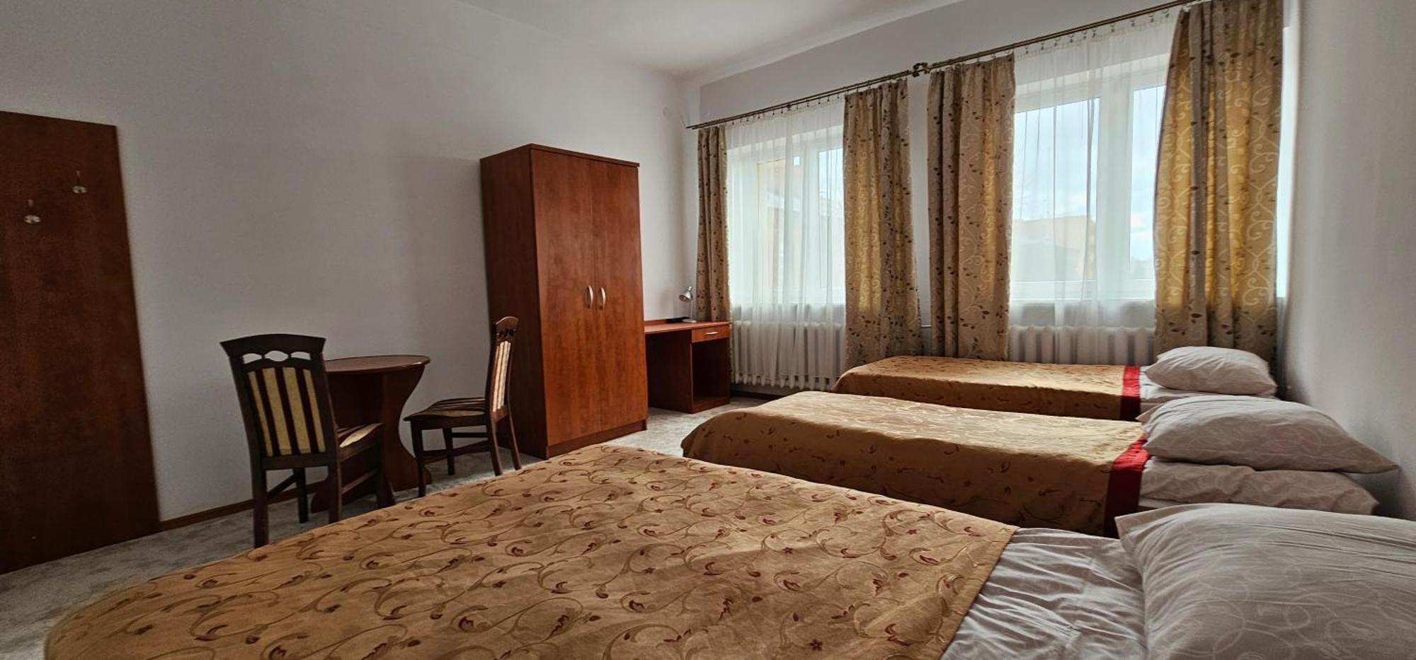 Rest Hostel Airport Modlin Nowy Dwór Mazowiecki Zewnętrze zdjęcie