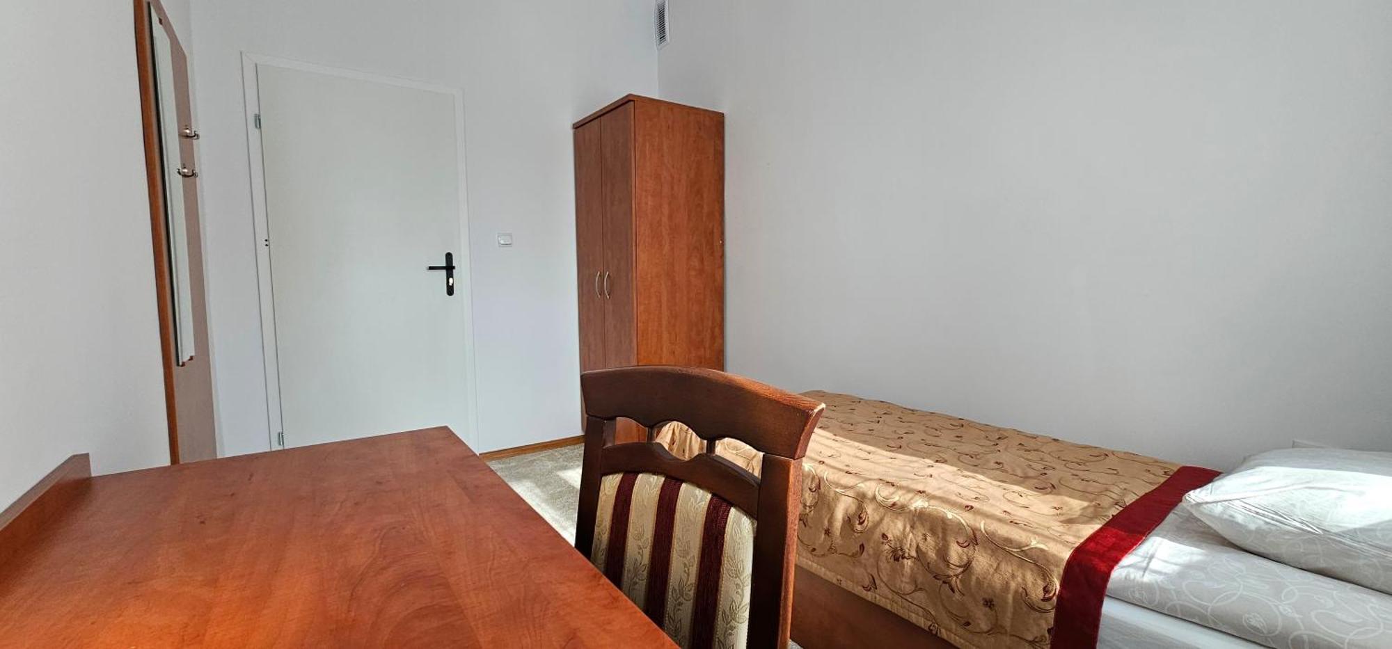 Rest Hostel Airport Modlin Nowy Dwór Mazowiecki Zewnętrze zdjęcie