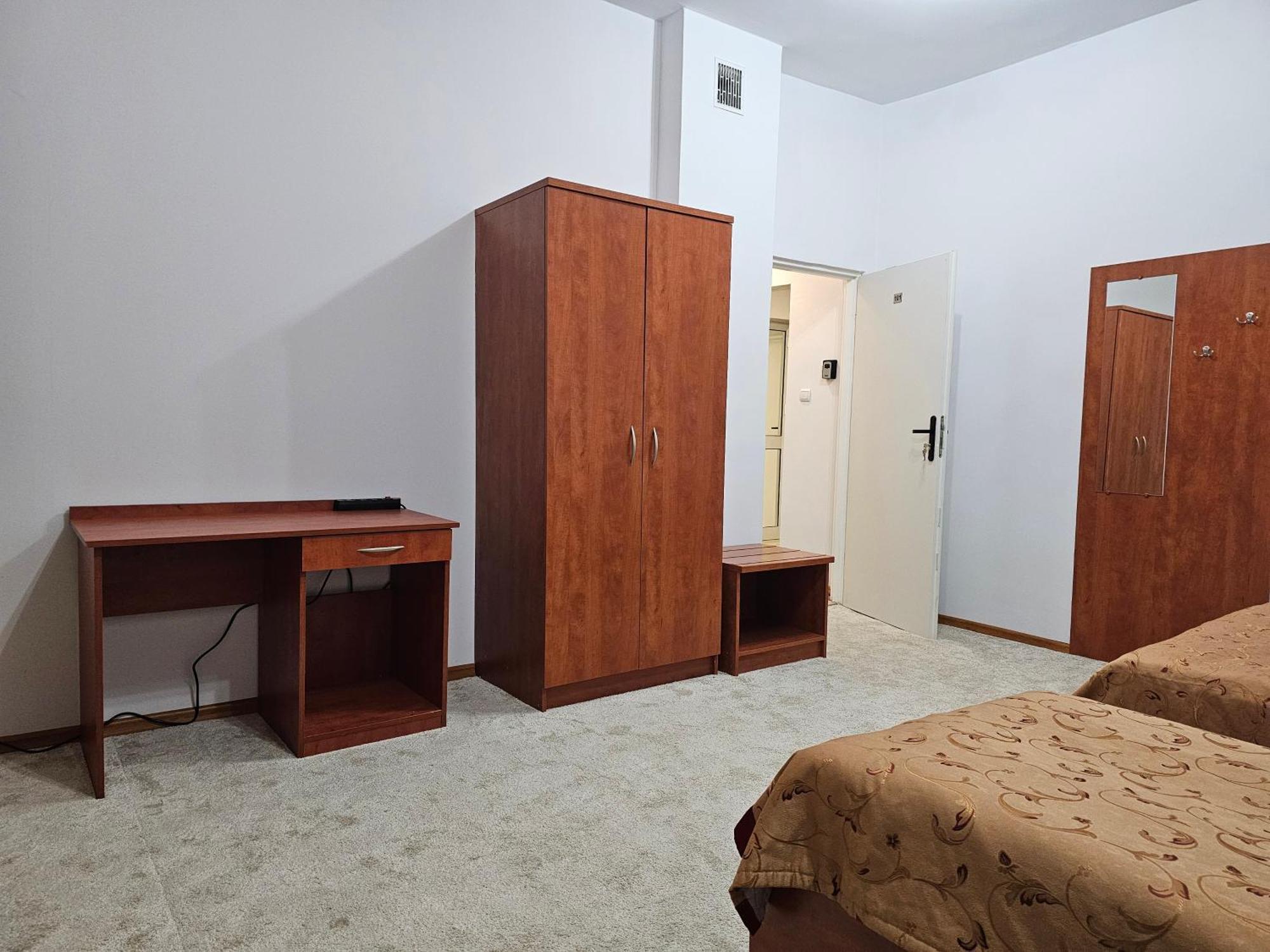 Rest Hostel Airport Modlin Nowy Dwór Mazowiecki Zewnętrze zdjęcie
